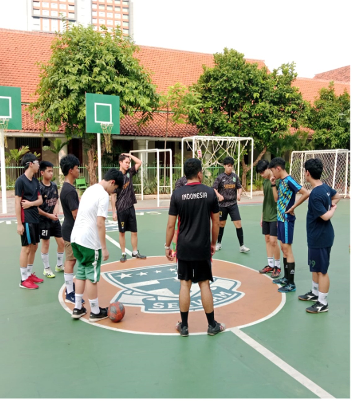 Lingkungan Sekolah SMA NEGERI 4 SURABAYA